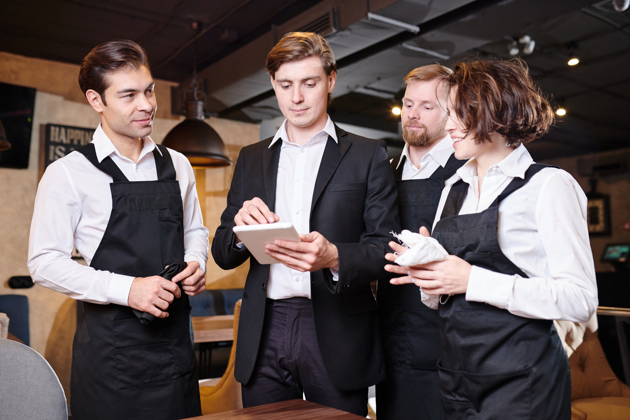Staffとスタッフは使い方が違う 集合動詞を解説 Fruitful Englishのおいしいブログ 英語の学び