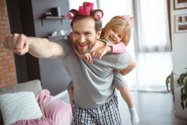 Stay-at-home-dad 「 家にいる父」