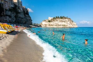 【海外文化を知ろう！】イタリアの夏は海と音楽！